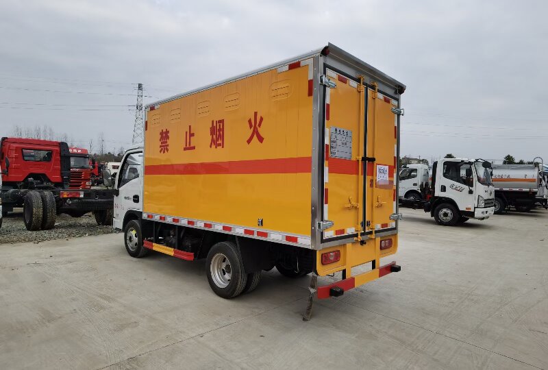 蘇州到濱州危險(xiǎn)品運(yùn)輸